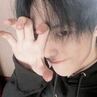😎冷酷帅气霸气的男生头像来啦  男生头像 第20张