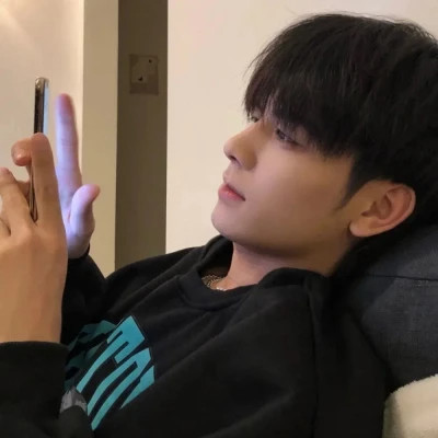 😎冷酷帅气霸气的男生头像来啦  男生头像 第96张