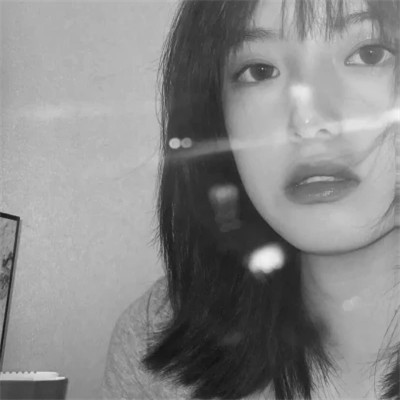 酷飒来袭！黑白高级感女生头像大全 女生头像 第64张