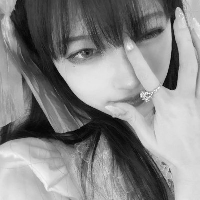 酷飒来袭！黑白高级感女生头像大全 女生头像 第88张