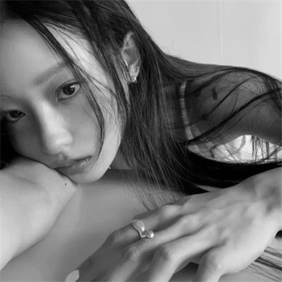 酷飒来袭！黑白高级感女生头像大全 女生头像 第90张