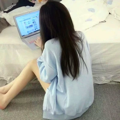 电竞少女必备！抖音超火真人玩电脑游戏头像来啦 女生头像 第12张