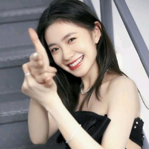 女生第一眼就吸引人的头像图片分享 女生头像 第8张