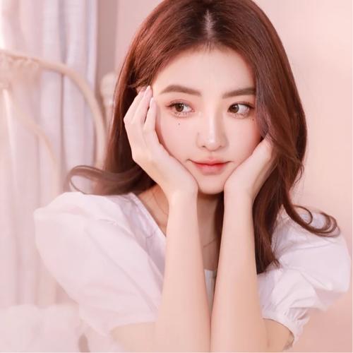 女生第一眼就吸引人的头像图片分享 女生头像 第9张