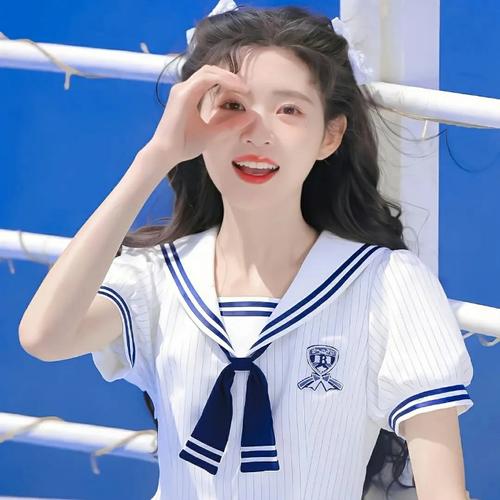 女生第一眼就吸引人的头像图片分享 女生头像 第25张