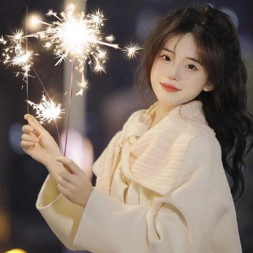 女生第一眼就吸引人的头像图片分享 女生头像 第17张