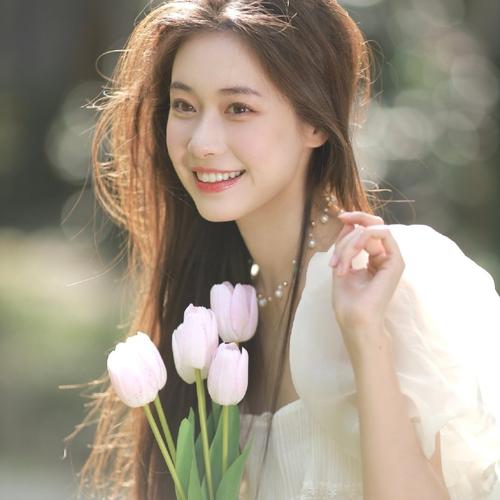 女生第一眼就吸引人的头像图片分享 女生头像 第42张