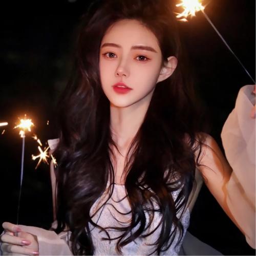 女生第一眼就吸引人的头像图片分享 女生头像 第35张