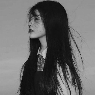 超绝！微信高清黑白女生头像大集合 女生头像 第2张