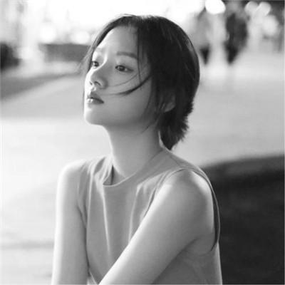 超绝！微信高清黑白女生头像大集合 女生头像 第19张