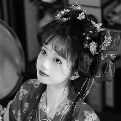超绝！微信高清黑白女生头像大集合 女生头像 第24张