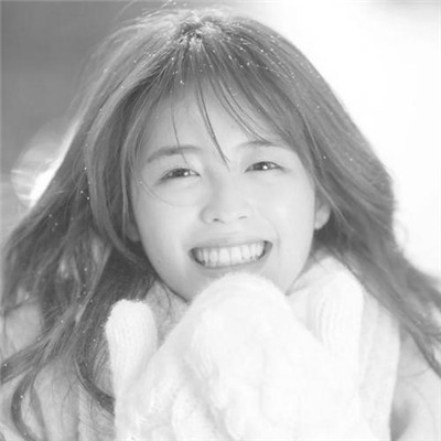 超绝！微信高清黑白女生头像大集合 女生头像 第20张