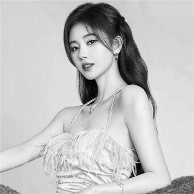 超绝！微信高清黑白女生头像大集合 女生头像 第44张