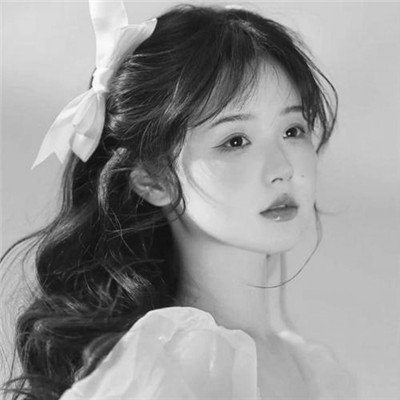 超绝！微信高清黑白女生头像大集合 女生头像 第41张