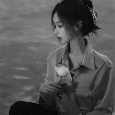 超绝！微信高清黑白女生头像大集合 女生头像 第82张