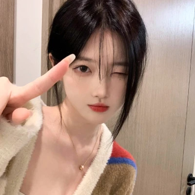 美到犯规！100张女生高清耐看头像大集合 女生头像 第30张