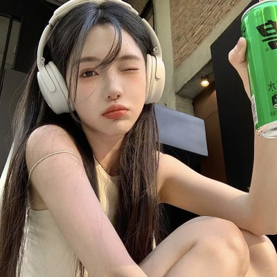 美到犯规！100张女生高清耐看头像大集合 女生头像 第86张