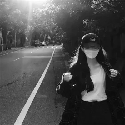 黑白系微信女生头像大全，100 张超有格调 女生头像 第46张