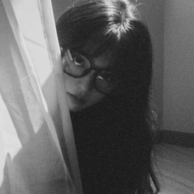 黑白系微信女生头像大全，100 张超有格调 女生头像 第58张