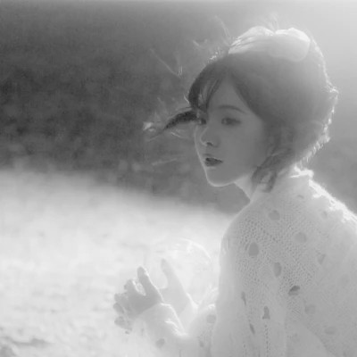 黑白系微信女生头像大全，100 张超有格调 女生头像 第56张