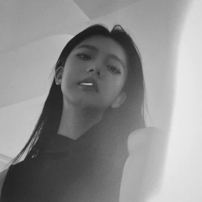 黑白系微信女生头像大全，100 张超有格调 女生头像 第60张