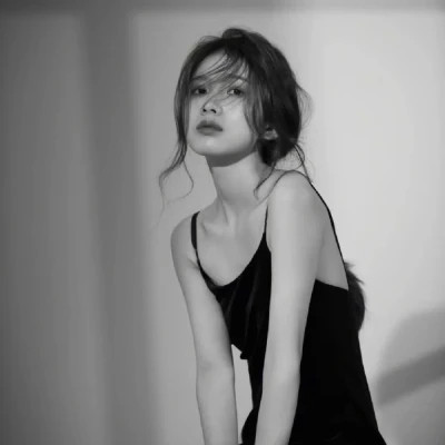 100张高冷御姐图片头像来袭！ 女生头像 第8张