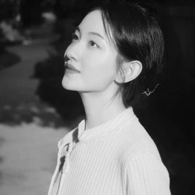 「黑白美女高冷头像」高清合集！冷艳御姐风 / 拽姐范头像无水印下载 女生头像 第19张