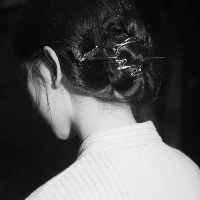 「黑白美女高冷头像」高清合集！冷艳御姐风 / 拽姐范头像无水印下载 女生头像 第18张