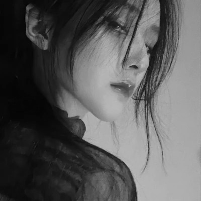 「黑白美女高冷头像」高清合集！冷艳御姐风 / 拽姐范头像无水印下载 女生头像 第33张
