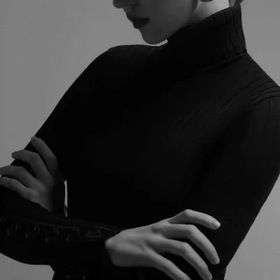 「黑白美女高冷头像」高清合集！冷艳御姐风 / 拽姐范头像无水印下载 女生头像 第65张