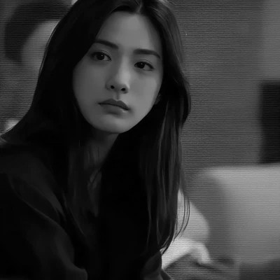 「黑白美女高冷头像」高清合集！冷艳御姐风 / 拽姐范头像无水印下载 女生头像 第77张