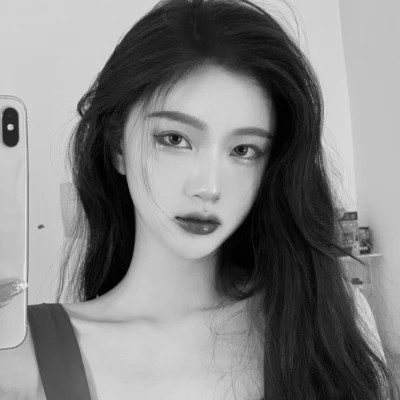 超绝！100张高质量黑白温柔女生头像来袭 女生头像 第74张
