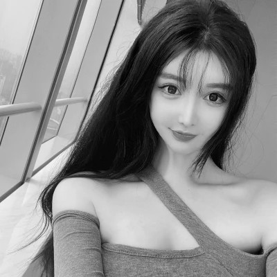 超绝！100张高质量黑白温柔女生头像来袭 女生头像 第92张
