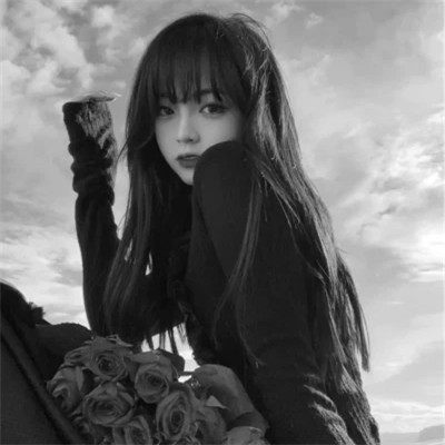 超绝！100张高质量黑白温柔女生头像来袭 女生头像 第84张