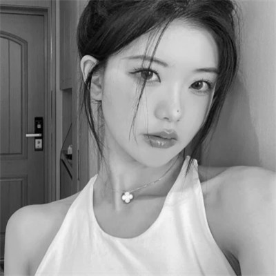 超绝！100张高质量黑白温柔女生头像来袭 女生头像 第81张