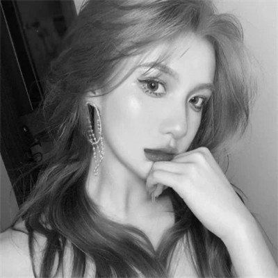 宝藏！100张小众黑白ins风女生真人头像来袭 女生头像 第46张