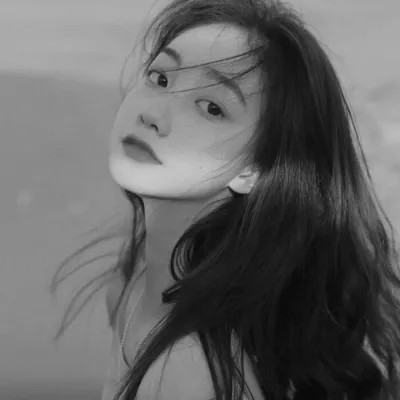 宝藏！100张小众黑白ins风女生真人头像来袭 女生头像 第85张