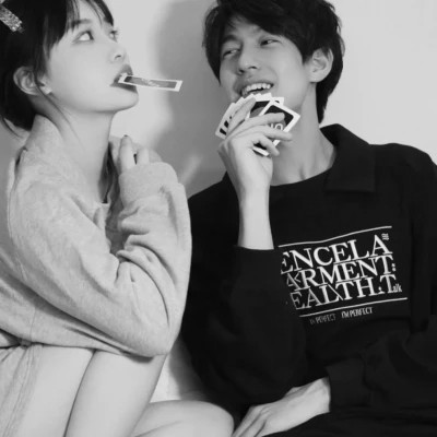 神秘又浪漫！100张黑白系氛围感情侣头像一左一右图片 情侣头像 第78张