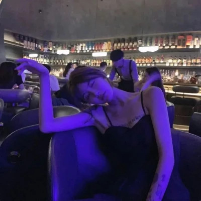 微信一男一女单人情侣头像精选分享 情侣头像 第18张