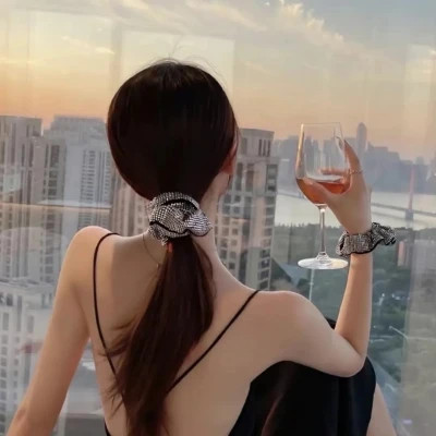 ins慵懒风学生女头，被这组女头美哭😭 女生头像 第1张