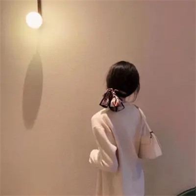 ins慵懒风学生女头,被这组女头美哭😭 女生头像 第47张 ins慵懒风学生女头,被这组女头美哭😭 女生头像 第47张
