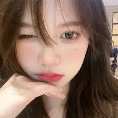 🌟ins风高级质感女生头像大放送 女生头像 第21张