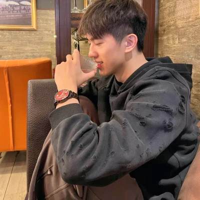 头像男生微信，又帅又酷 男生头像 第24张
