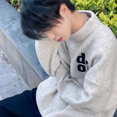 100张真人帅气男生头像大集合，颜值瞬间up！ 男生头像 第6张