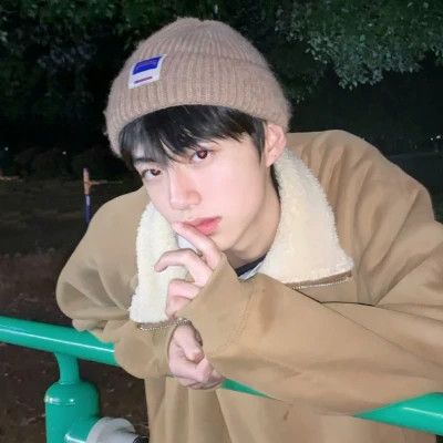 100张真人帅气男生头像大集合，颜值瞬间up！ 男生头像 第18张