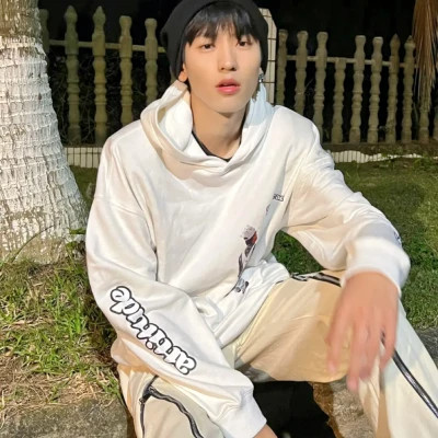 100张真人帅气男生头像大集合，颜值瞬间up！ 男生头像 第52张