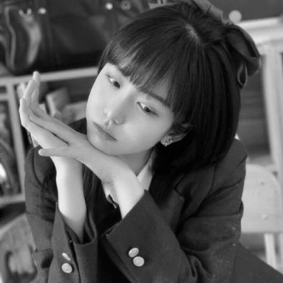 必看！100张女生黑白微信头像大集合，高级感拉满 女生头像 第60张