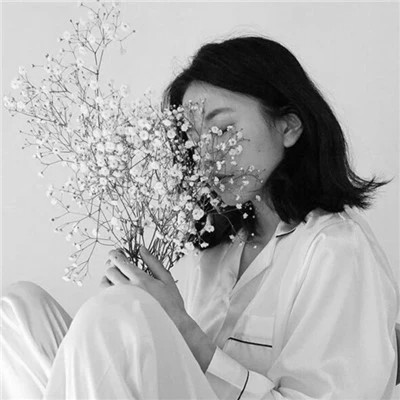 必看！100张女生黑白微信头像大集合，高级感拉满 女生头像 第83张