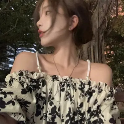 「精选100 张」女生真人头像高清无水印分享：甜美风、氛围感、御姐范，总有你爱的款！ 女生头像 第55张
