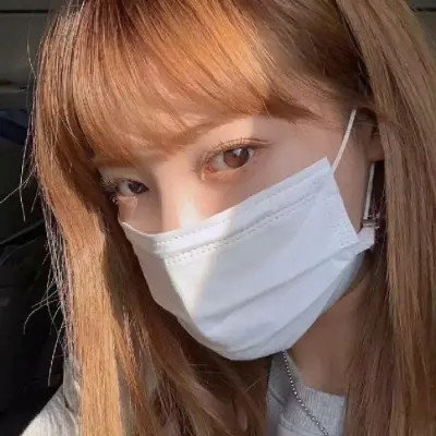 「精选100 张」女生真人头像高清无水印分享：甜美风、氛围感、御姐范，总有你爱的款！ 女生头像 第80张